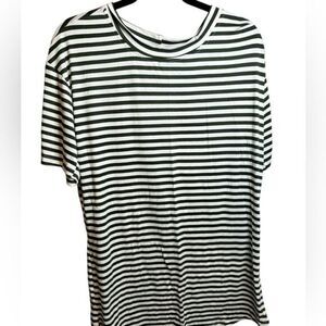NWT YANA K Women’s Green/White Stripe Crew Neck Short Sleeve Top Blouse- Size OS